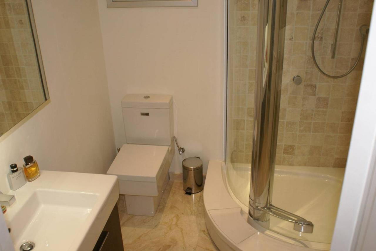 Amathusia Beach Apartment Limasol Dış mekan fotoğraf